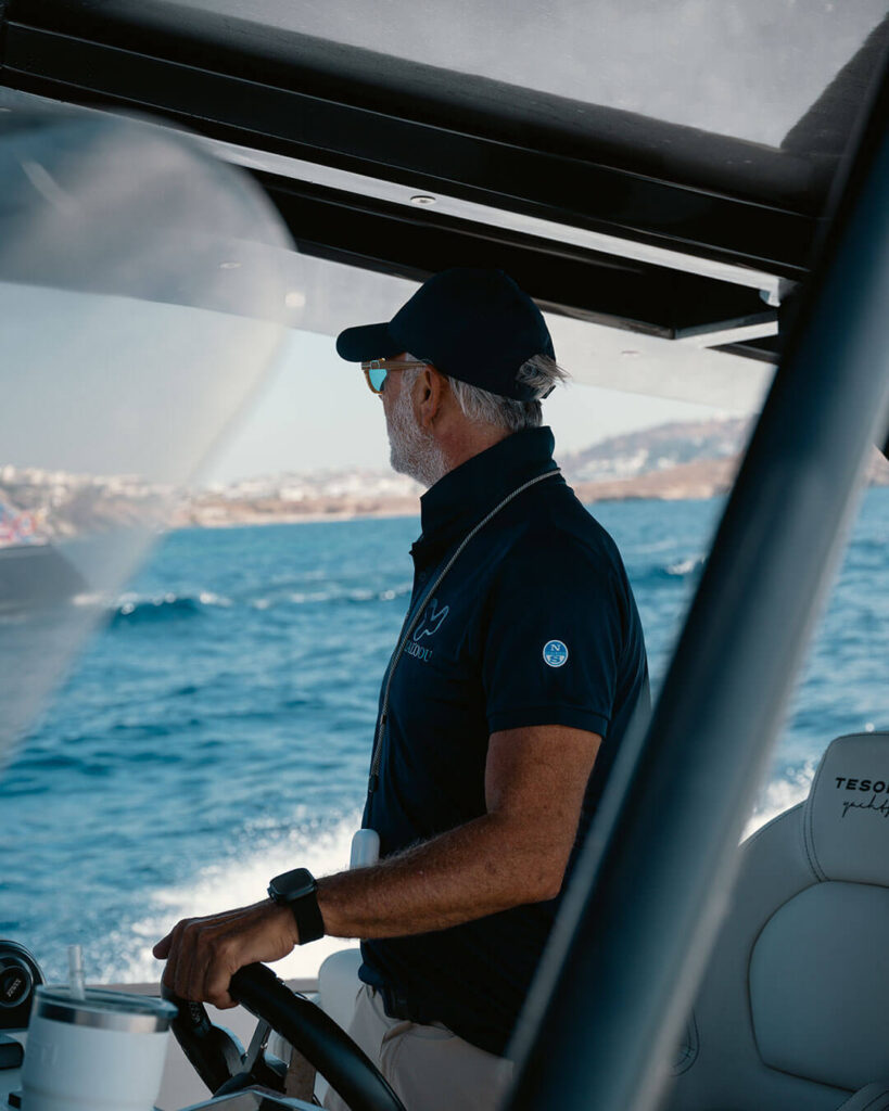 yaloou_yachtlifrstyle1_rev00